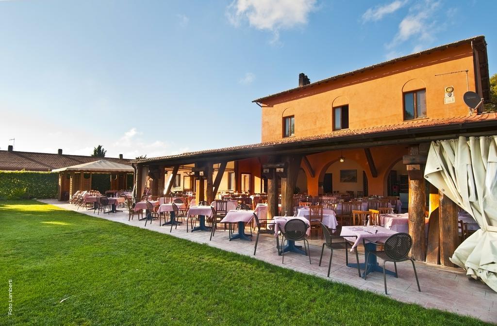 Agriturismo Podere Giulio Tarquinia Exterior photo